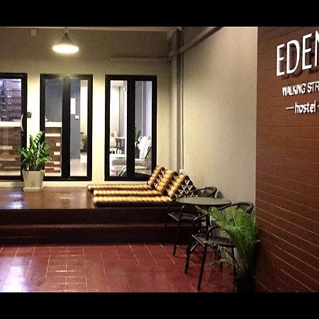 Eden Walking Street Hostel Chiang Mai Exterior foto
