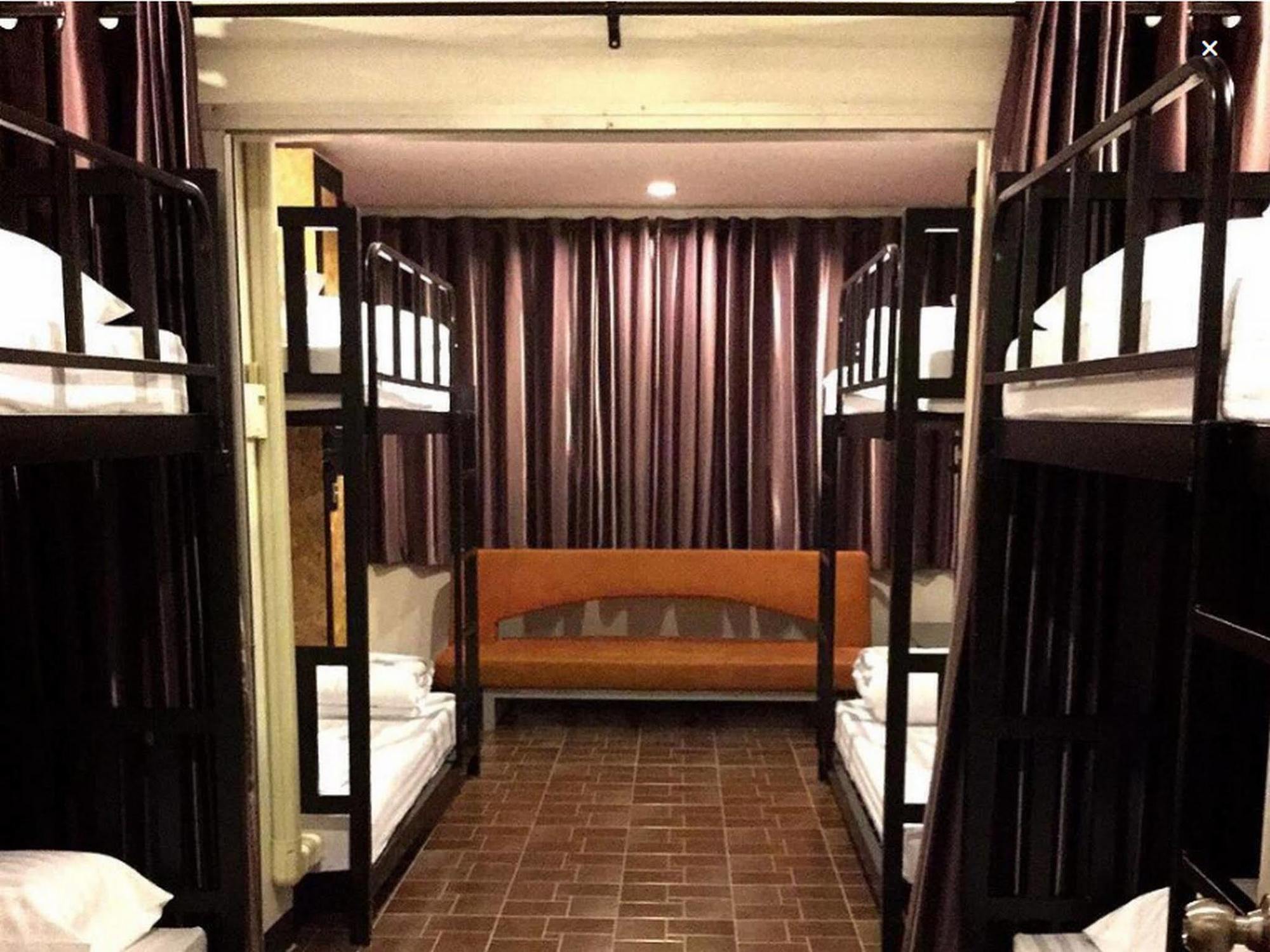 Eden Walking Street Hostel Chiang Mai Exterior foto